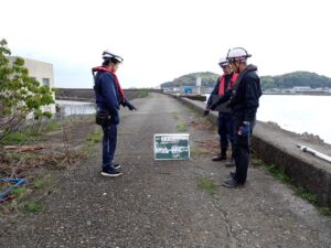 港湾、漁港、海岸における潜水調査の前にはKY活動を必ずやります。